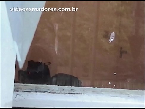 ❤️ Зухвалий чоловік дивиться на свою дівчину з іншим хлопцем, записуючи трах відео, не турбуючи пару Секс-відео на uk.liporno.ru